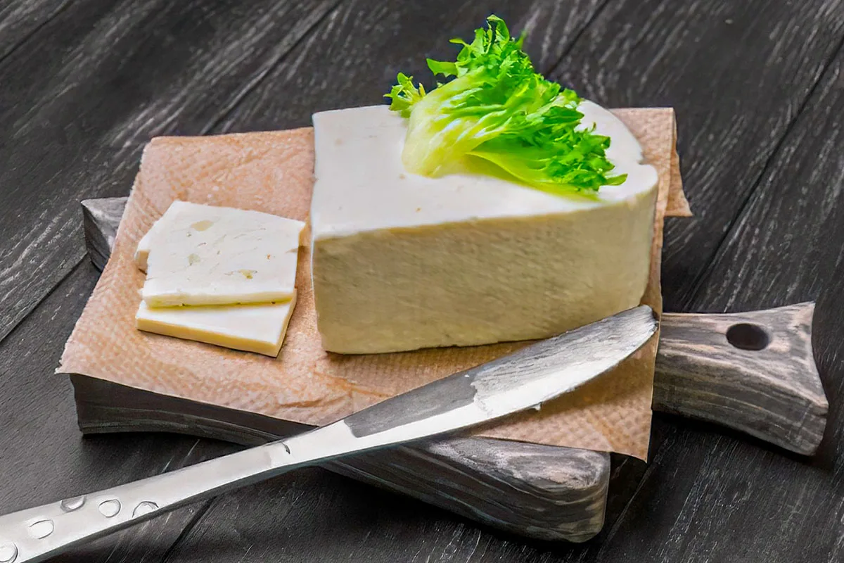 Лучшие греческие сыры. Сиртаки сыр. Греческий сыр. Сыр для греческого салата. Самый лучший сыр для греческого салата.